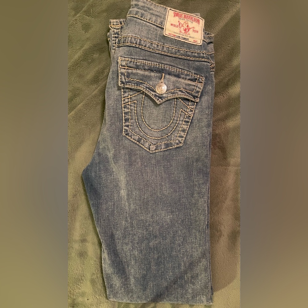 Vintage True Religion World Tour Jeans with a “Section Slim Straight” fit Sz 31